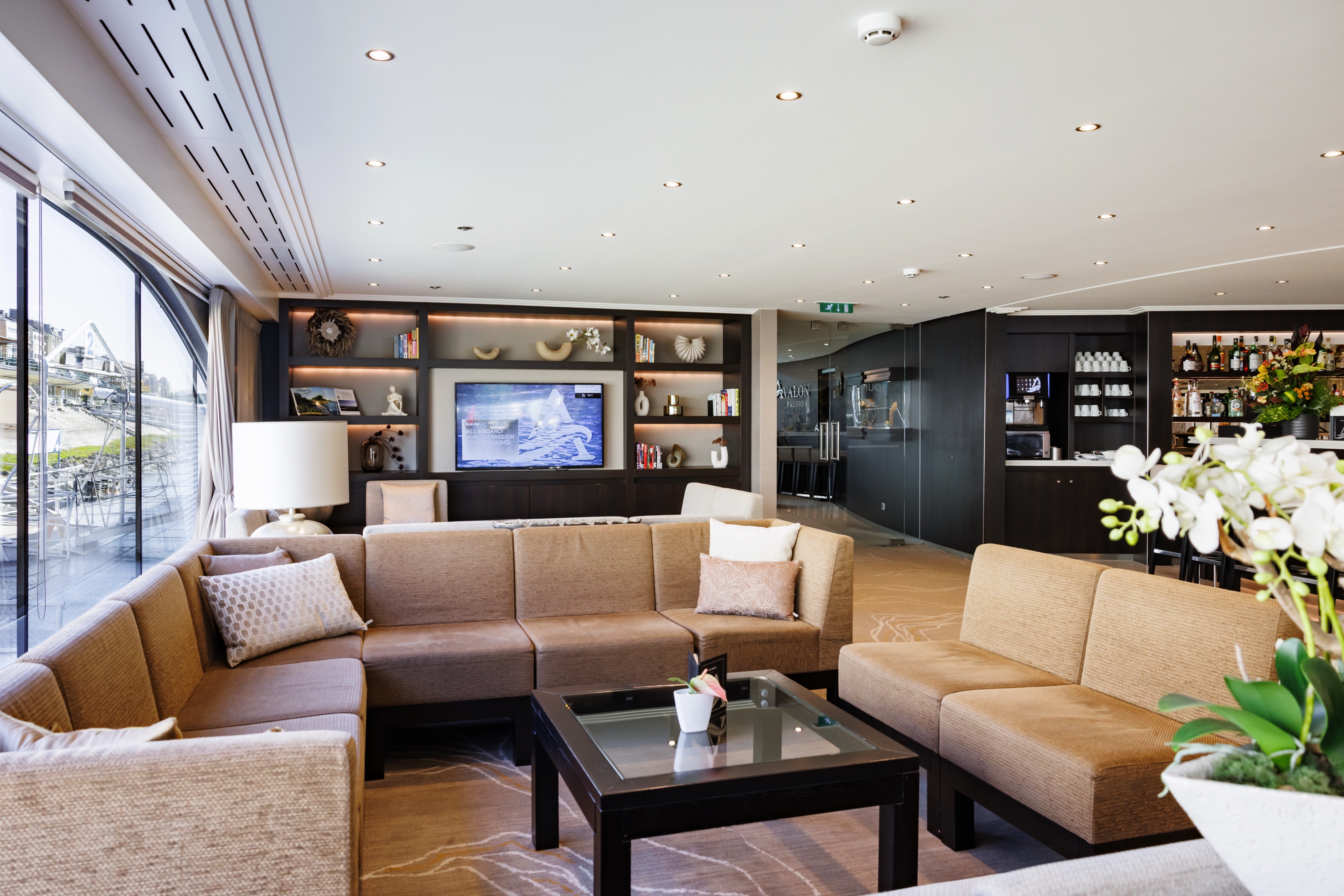 Avalon Passion - Panorama Lounge & Bar
